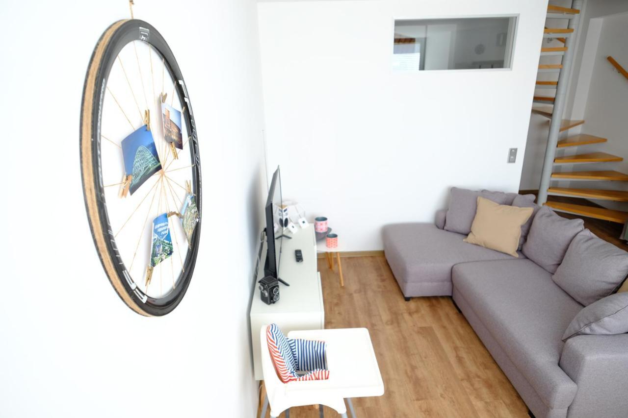 B3 - Bike & Bed Bitterfeld Apartment Exterior photo